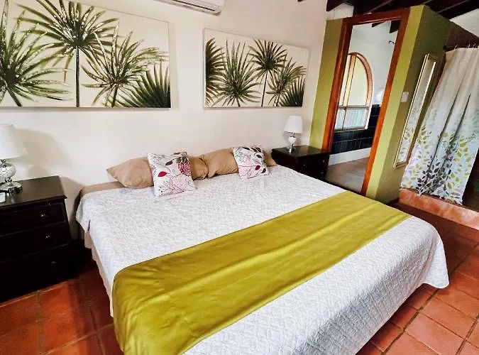 Siwo Art Hotel *