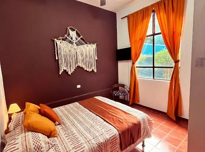 Siwo Art Hotel *