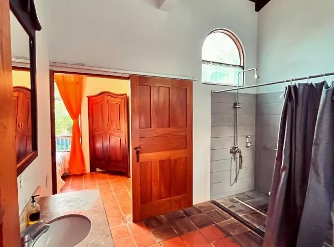 Siwo Art Hotel *