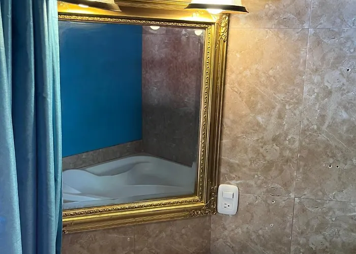 Siwo Art Hotel *